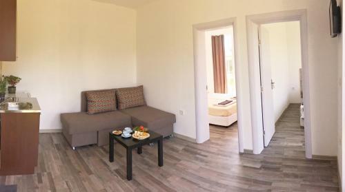 Hostal Karia Apartments