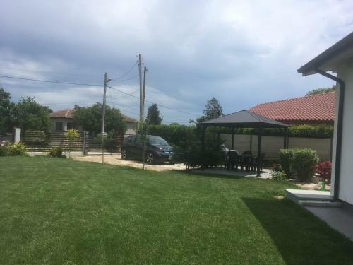Hostal Karia Apartments