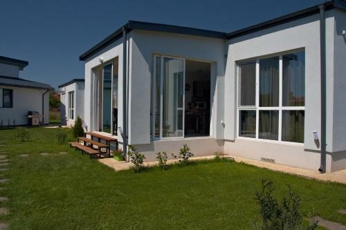 Hostal Karia Apartments