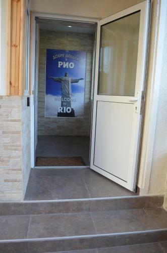 Hotel Rio Rooms (???? ?? ?????)