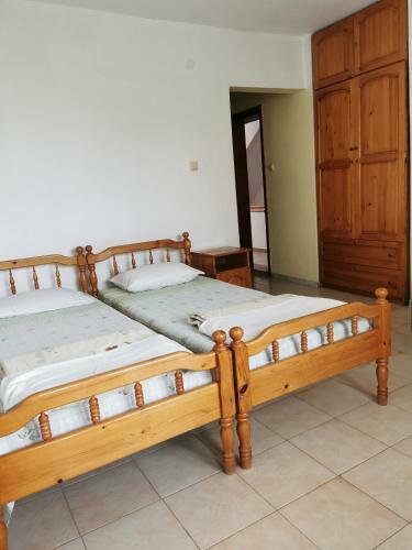 Hostal ?????
