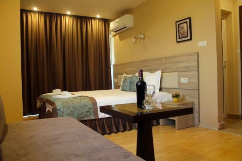 Hostal Garden Guest House