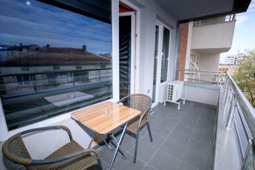 Nori Apartment