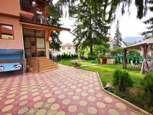 Hostal Casa Divna
