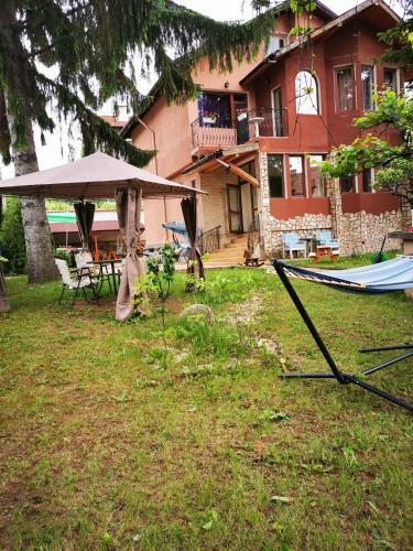 Hostal Casa Divna