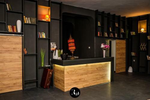 Hostal R34 Guest House