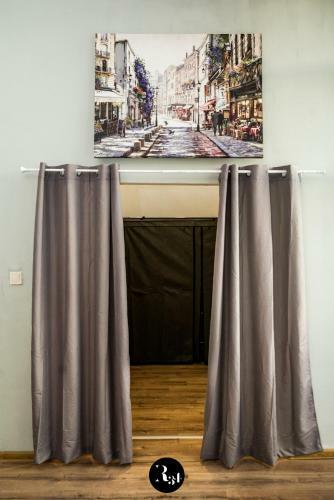 Hostal R34 Guest House