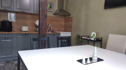 Hostal Base Camp Guesthouse