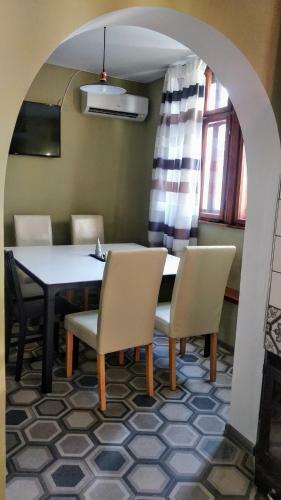 Hostal Base Camp Guesthouse