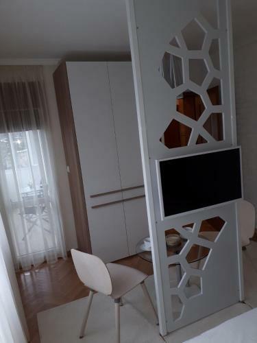 Apartment Art