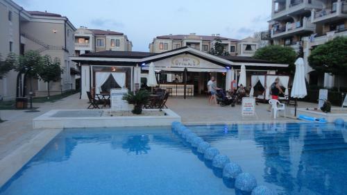 Apartment In Green Beach Resort Kavatsi
