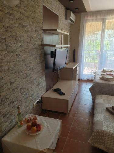 Alex Apartment In Green Life Beach Resort
