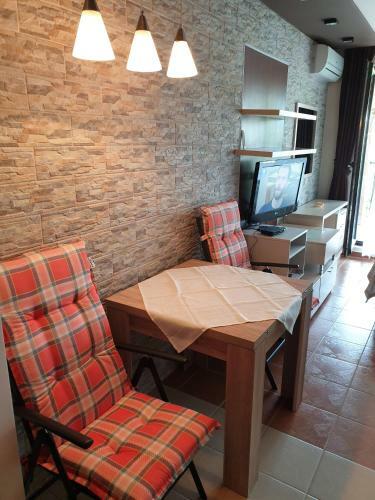 Alex Apartment In Green Life Beach Resort