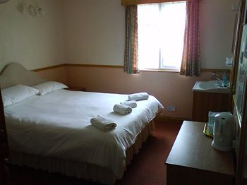 Bed & Breakfast Brampton Guest House