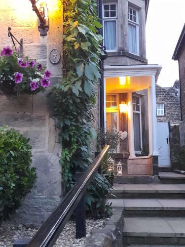 Hostal Ashwood House