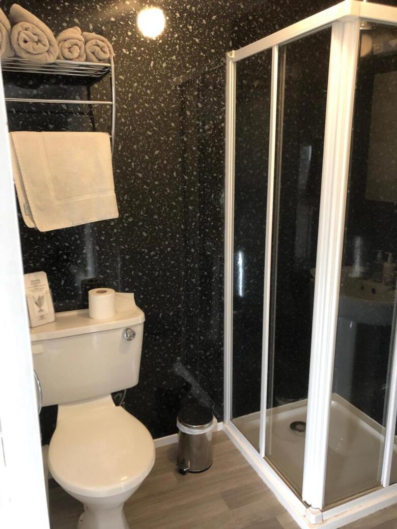 Hostal Newton House Guesthouse