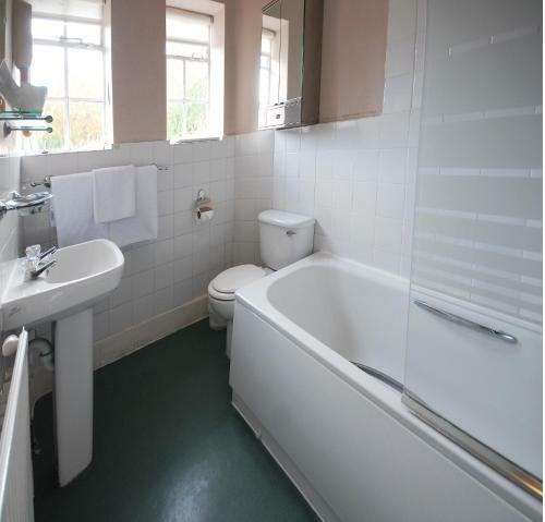 Tree Hotel At Iffley