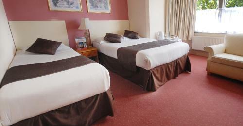 Tree Hotel At Iffley