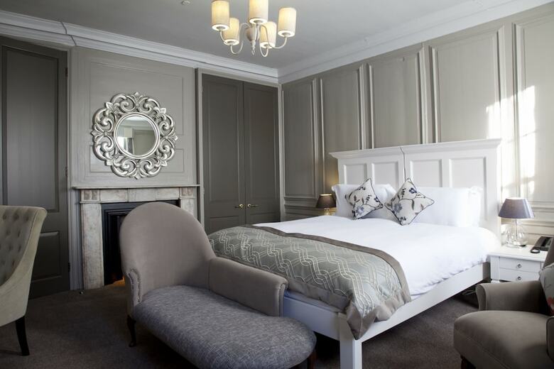 Vanbrugh House Hotel