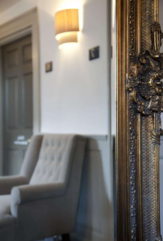 Vanbrugh House Hotel