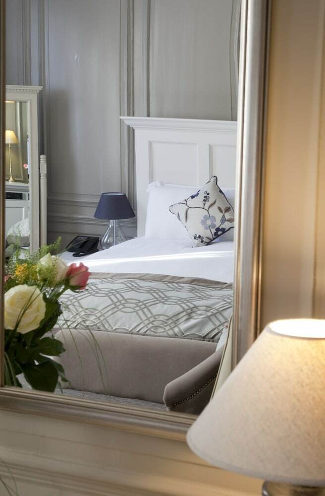 Vanbrugh House Hotel