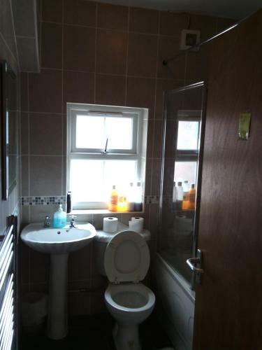 Hostal Athena Guest House