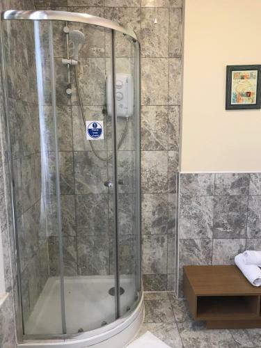 Eurobar Cafe & Hotel - B&B