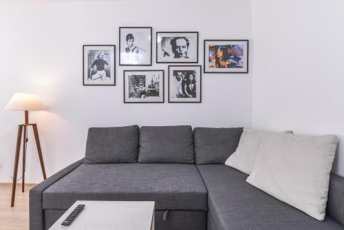 Cinecitta - One Bedroom Lion's Bridge Apartment