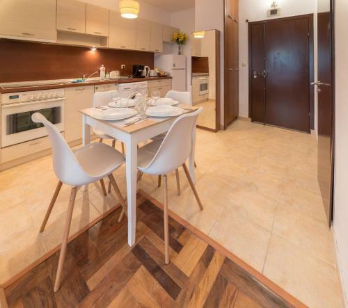 Apartamento Comfort.chic.charming Apt With Terrace Near Ndk
