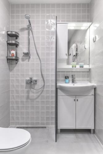 Apartamento Stylish Residential Flat ~ With Parking & Balcony