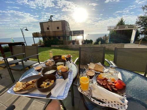 Hostal Happy Beach Rooms