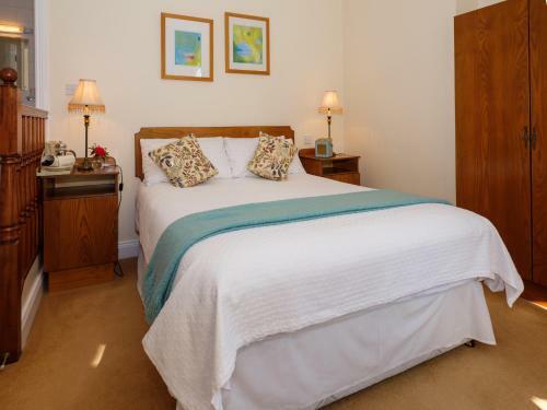 Hostal Roseleigh House