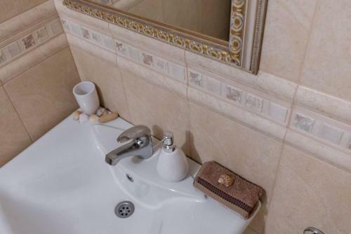 Vazov Residence , Two Bedroom Top Centre Apartment