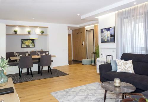 Sea&city Deluxe Apartment - Top Center Varna
