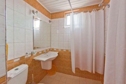 Hostal Vila Nami