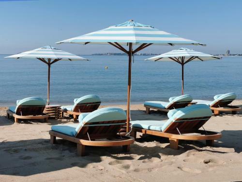 Beachfront Apartments By Marty's