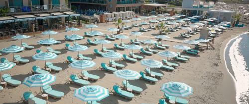 Beachfront Apartments By Marty's