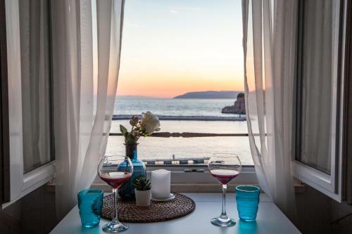 Seafront Center Apartment Fyaka