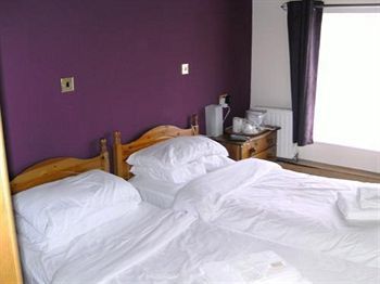 Hostal Regent Maritime Hotel