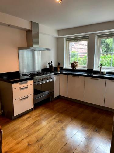 Luxe Vakantie Woning In Het Lunterse Bos