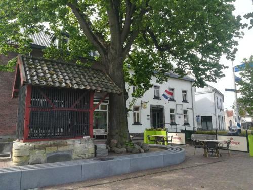 B&B Liberation Margraten