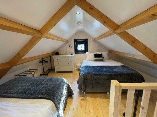 Inviting Chalet In Monnickendam With Garden