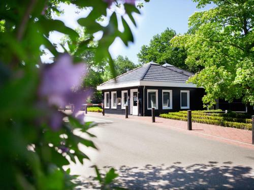 Beautiful Lodge With A Nice Terrace, Located In Brabant