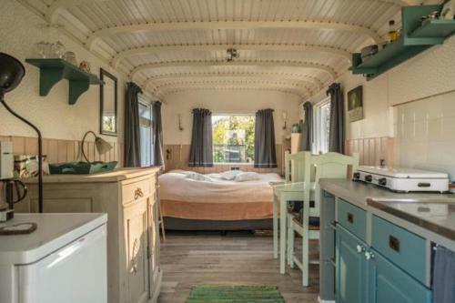 Bed & Breakfast Boerderijkamer Zwanebloem