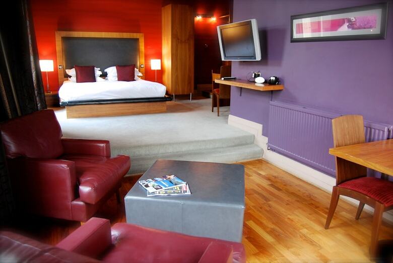 Hotel 62 Castle St