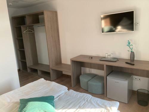 Hostal Sim House