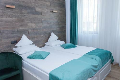 Hostal Sim House