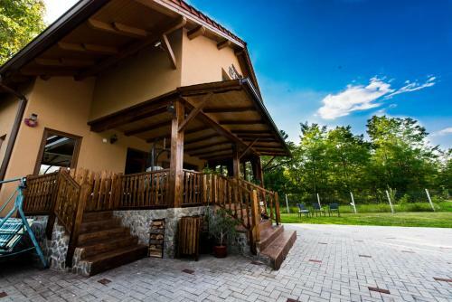 Hostal Pensiunea Surya