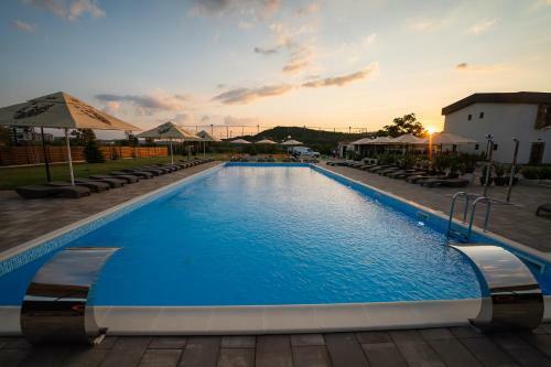 Hotel River