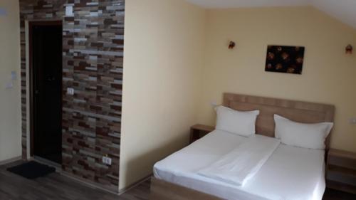 Hostal La Tusi Lovrin